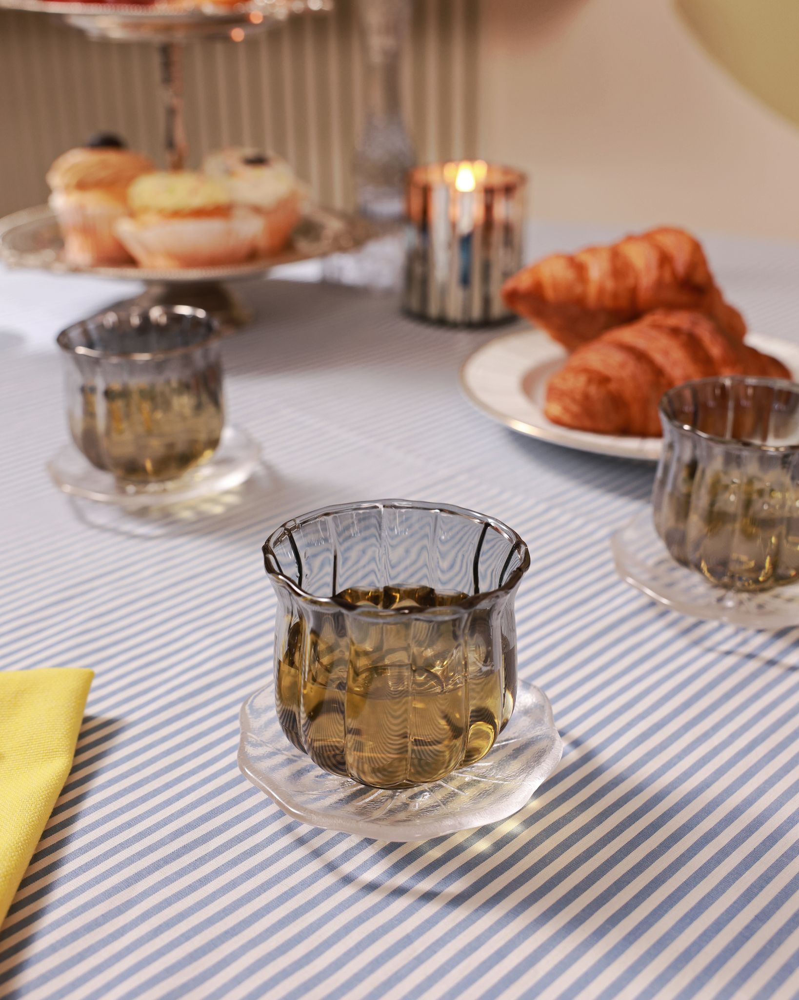 Table Manners Greywhisper Cup Saucer | Set of 4